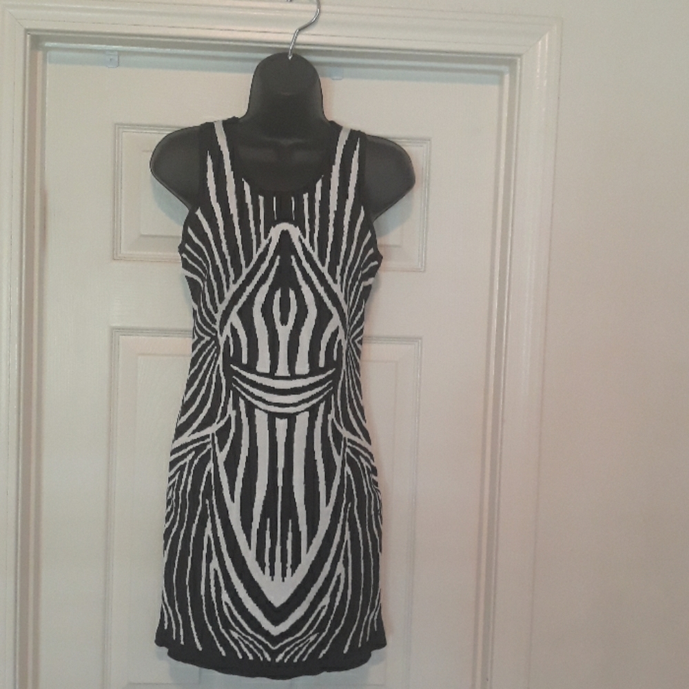NEW!!! Bodycon Midi Dress
